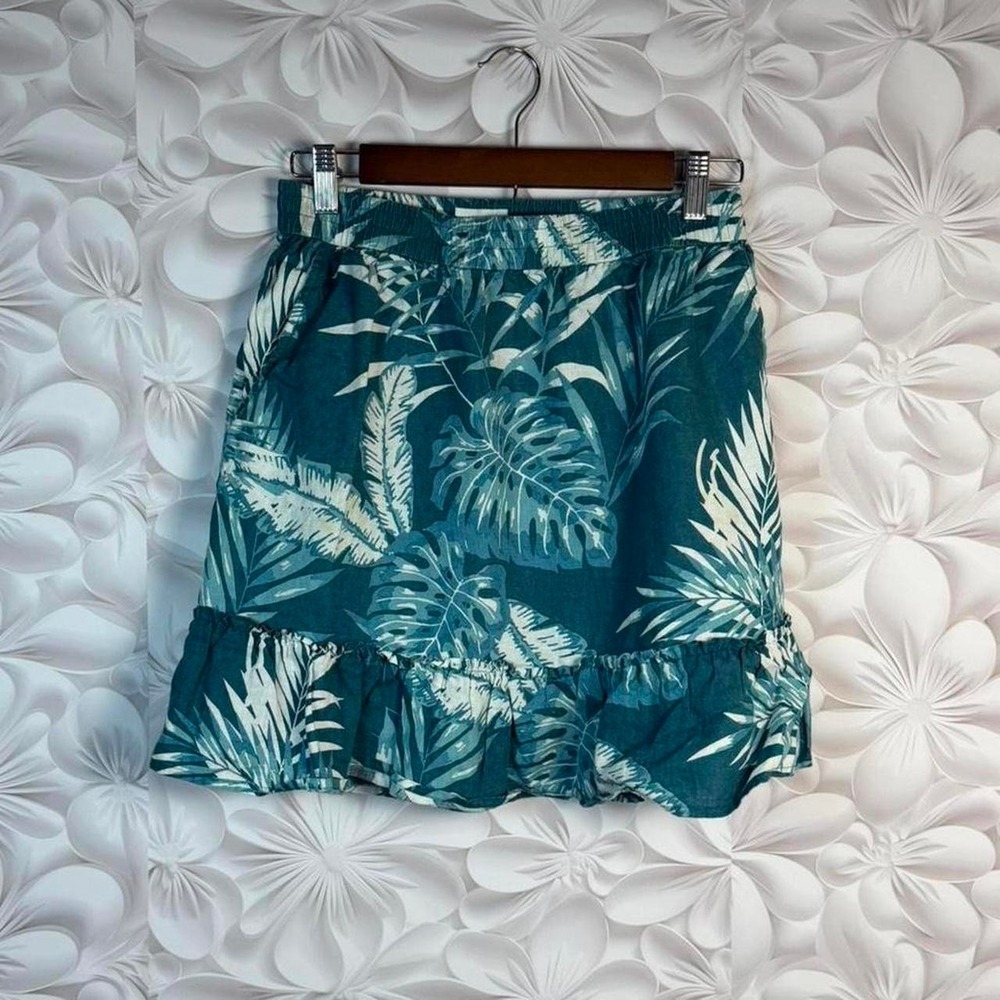 Teal tropical leaf mini skirt by C&C California 100% linen